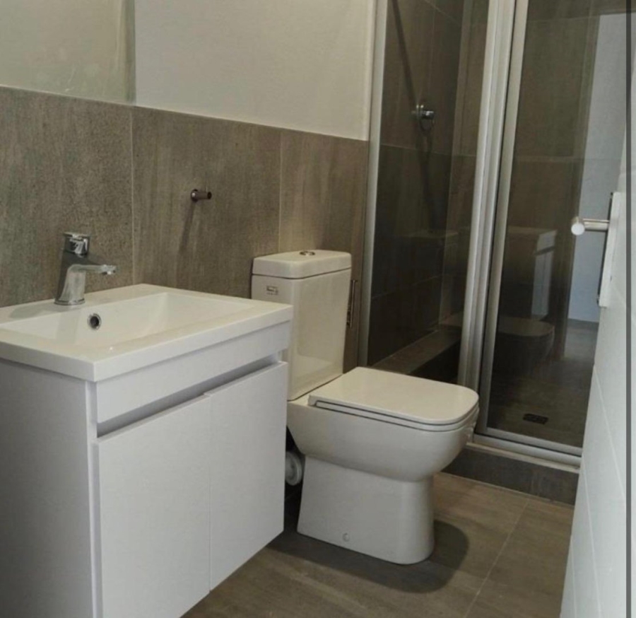 1 Bedroom Property for Sale in Table View Western Cape